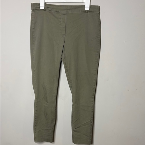 H&M - Picture 1 of 9